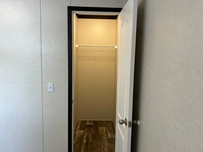 Building Photo - 196 Magnolia Pl