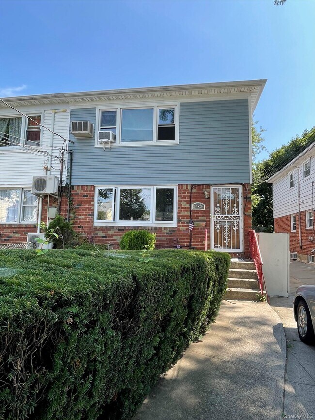 Building Photo - 164-16 76th Ave