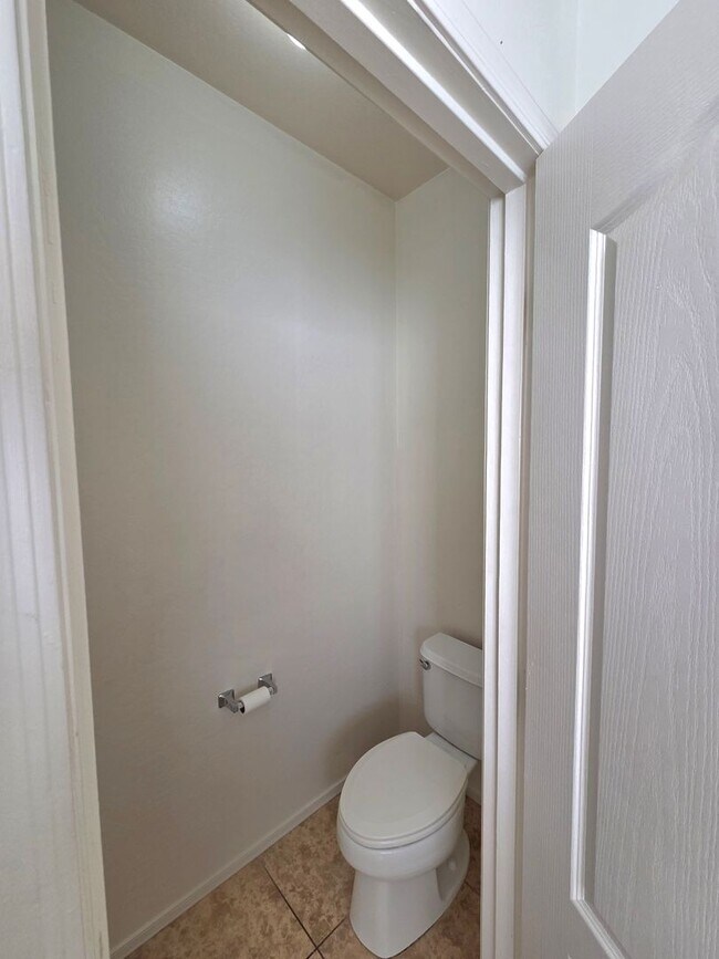 Building Photo - Beautiful 4 Bed/2 Bath in Goodyear!