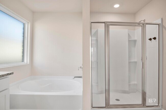 Building Photo - 32038 Lyon Rd