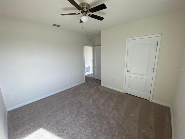 Building Photo - 4211 Looking Glass Pl