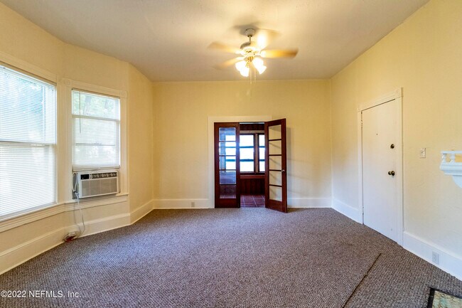 Building Photo - 24 Riberia St