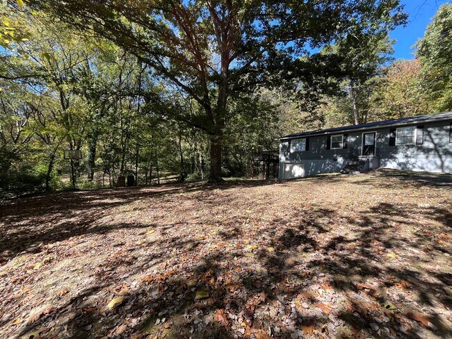 Building Photo - For Rent – Spacious 4-Bedroom Home in Knoxville