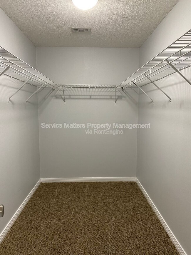 Building Photo - 5939 Ashton Woods Cir