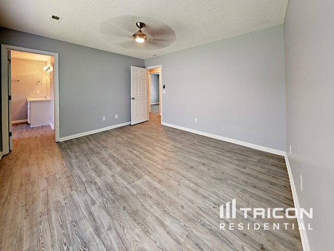 Building Photo - 110 Coventry Dr