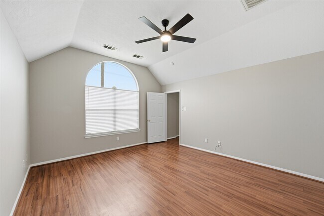 Building Photo - 11030 Desert Springs Cir