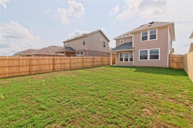 Building Photo - 6613 Wolf Pack Dr