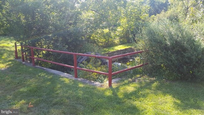 Building Photo - 2902 Lower Saucon Rd