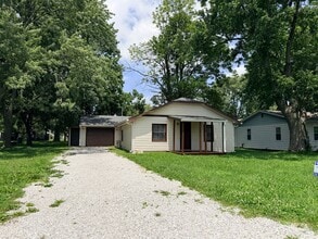 Building Photo - COMING SOON: 3 Bedroom/2 Bath Home located at 1020 E Seventh St. Greenfield, IN