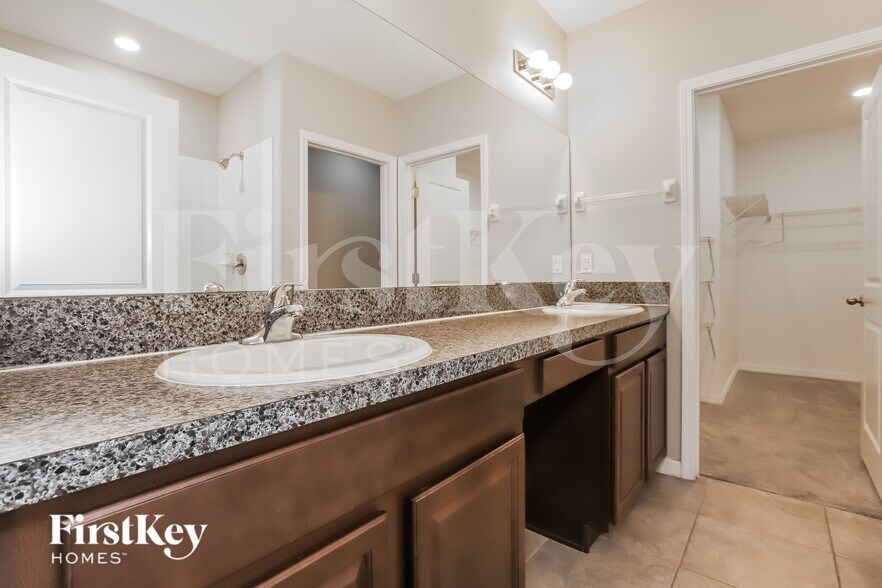 Building Photo - 5041 Brickwood Rise Dr