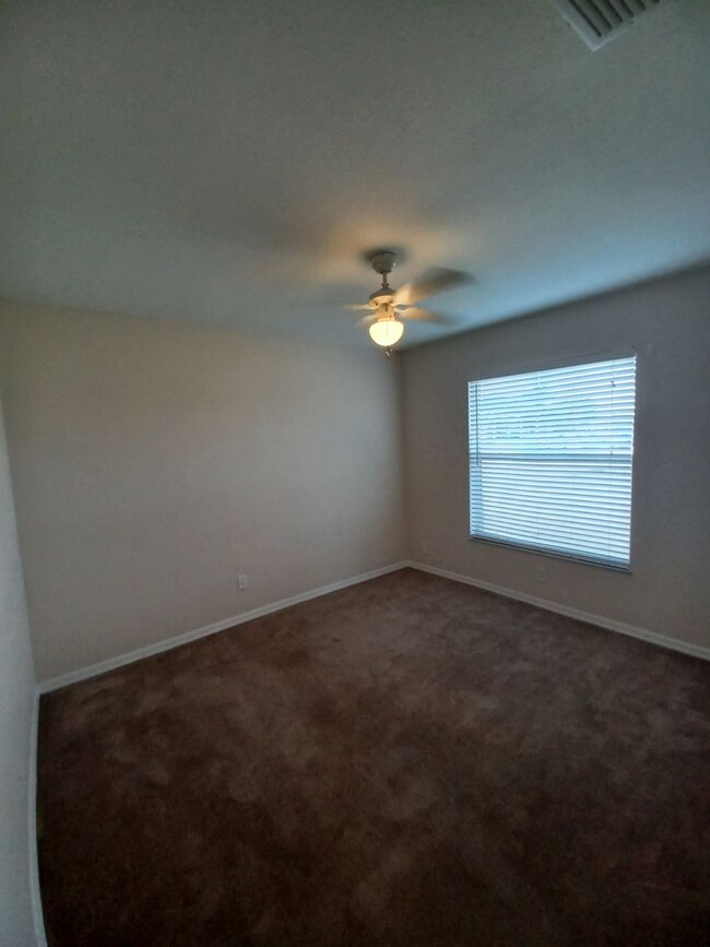 Building Photo - 3303 SW 8th Ct
