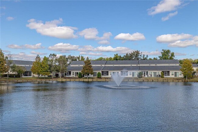 Building Photo - 505 Mariners Cir