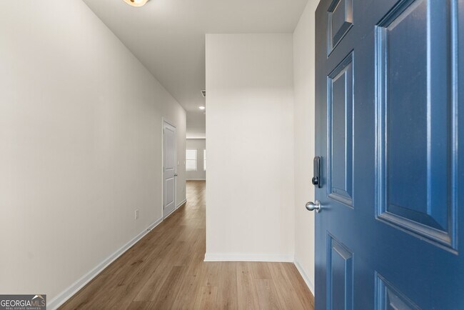 Building Photo - 76 Regent Pk