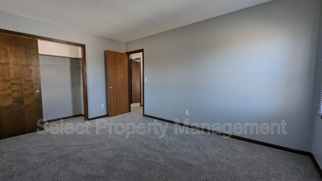 Building Photo - 4314 Whaler's Cove