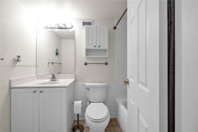 Building Photo - 2501 S Ocean Dr