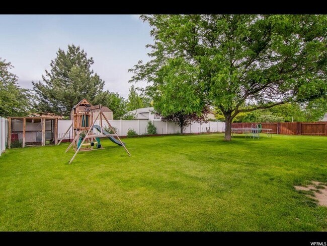 Building Photo - 3916 W 7965 S