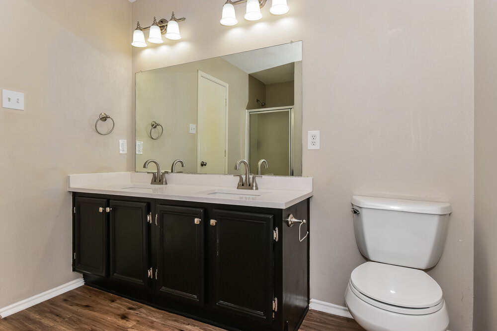 Building Photo - 2316 Graystone Dr
