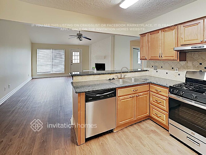 Building Photo - 9422 Chartermoss Cir