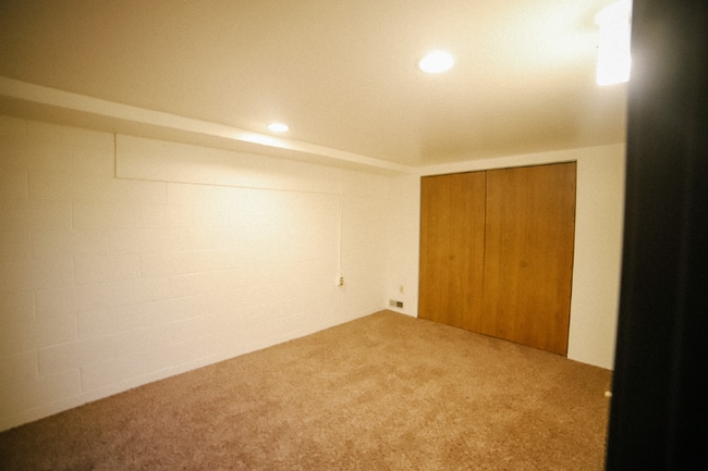 Building Photo - 1200 W Campus Dr