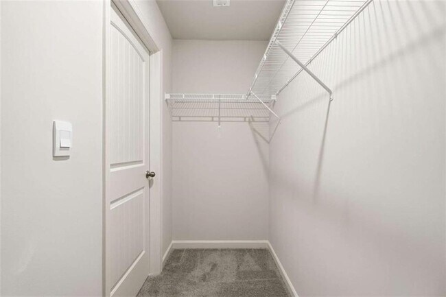 Building Photo - 5971 Skylar Dr