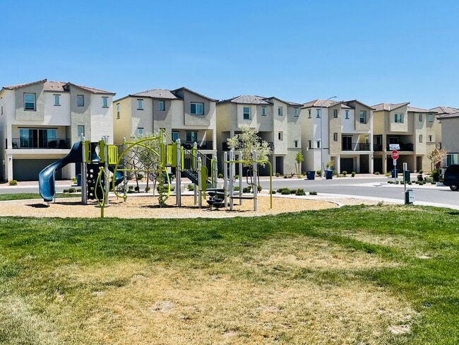 Building Photo - Resort-Style Living at Watercolors – Modern 3bd Townhome with Garage, Balcony & Included Internet