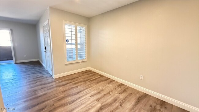 Building Photo - 6650 W Warm Springs Rd