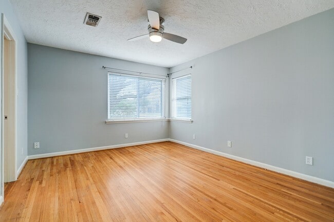 Building Photo - 8610 Bevlyn Dr