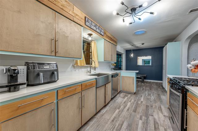 Building Photo - 8327 Coolgreene Dr