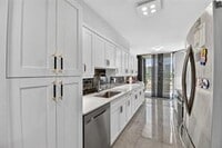 Building Photo - Yacht Club Way, Aventura, FL 33180 - 3 BR ...