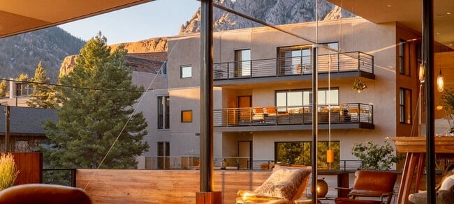 Building Photo - 1555 Folsom St