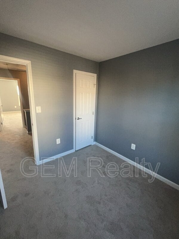 Building Photo - 7120 Azalea Dr