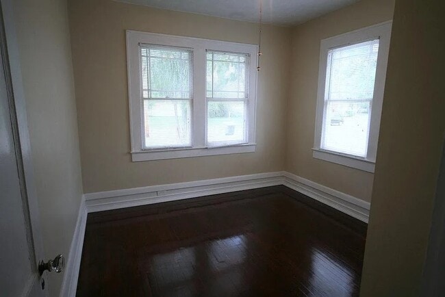 Building Photo - 4718 Ramona Blvd