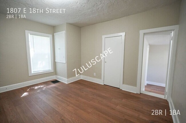 Building Photo - 1807 E 18th St