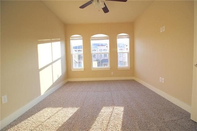Building Photo - 209 Lily Ln