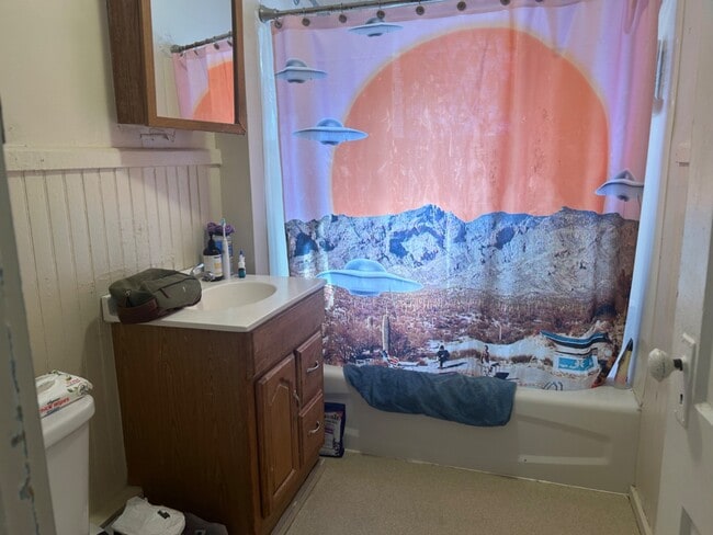 Building Photo - 410 Cascadilla St