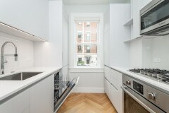 Building Photo - 27 Forest St