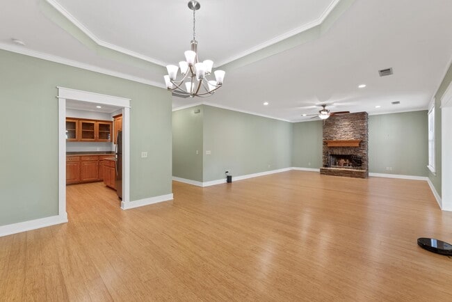 Building Photo - 129 Moudy Ln
