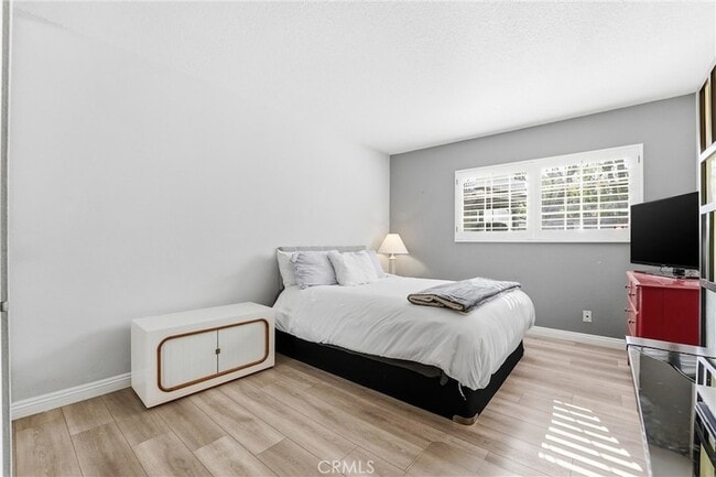 Building Photo - 24486 Howes Dr