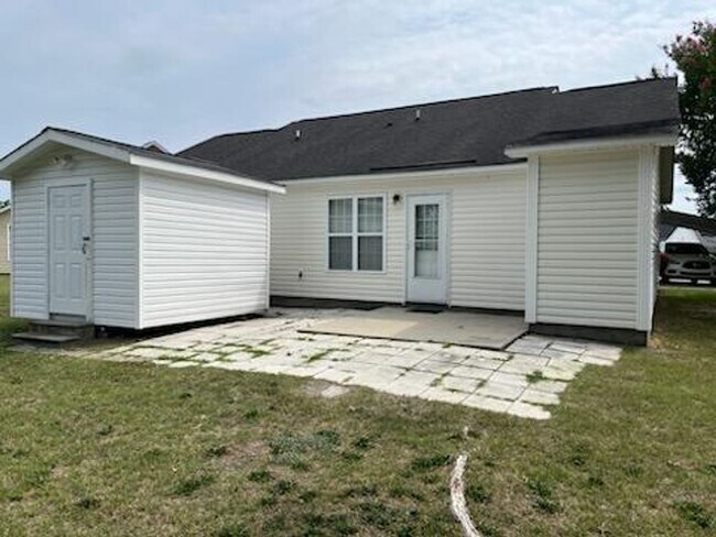 Building Photo - Cute home for rent
