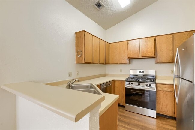 Building Photo - 2504 Howellwood Wy