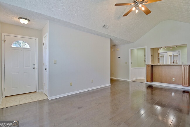Building Photo - 315 Wood Ridge