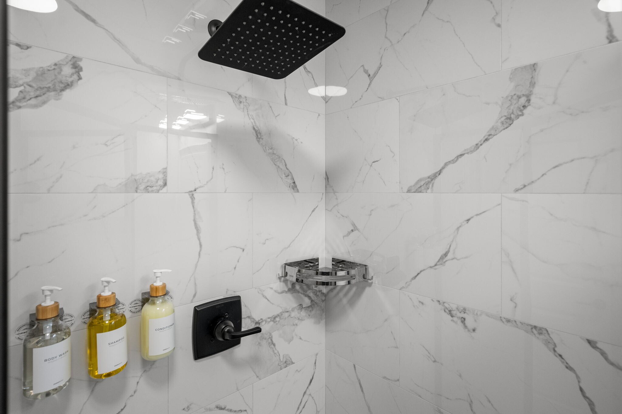 Building Photo - 149 E Main St