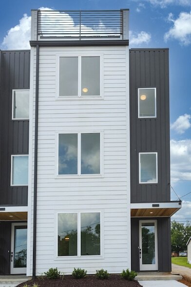 Building Photo - 522 Cliff Cir