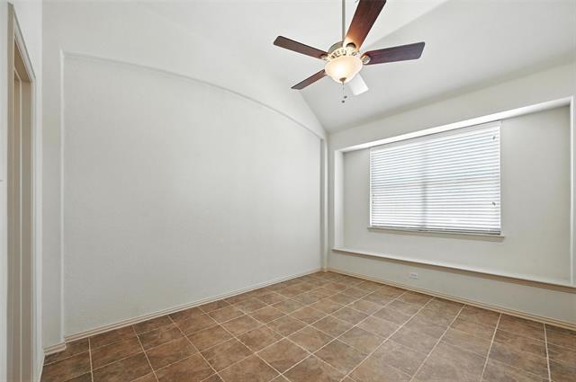 Building Photo - 520 Smoke Tree Dr