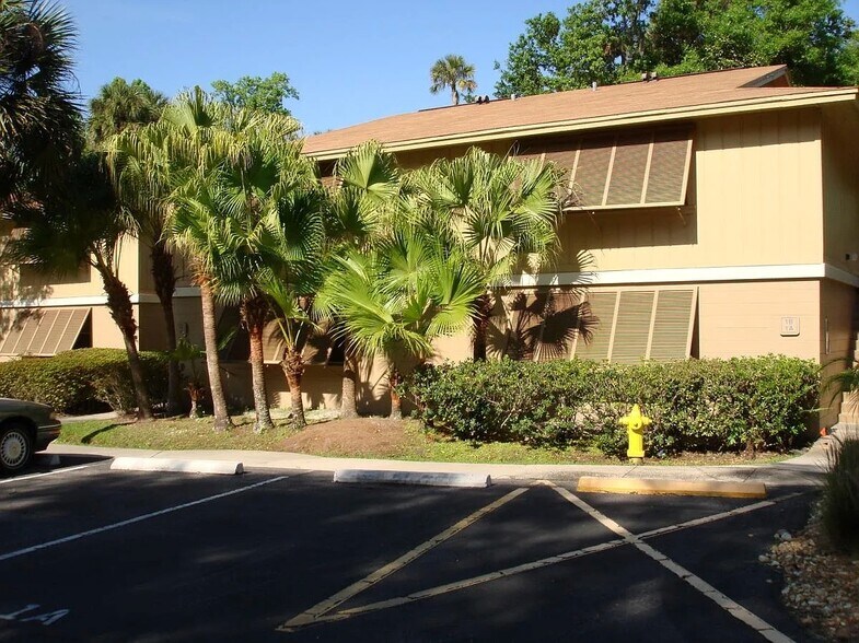 Building Photo - 130 Jasmine Woods Ct
