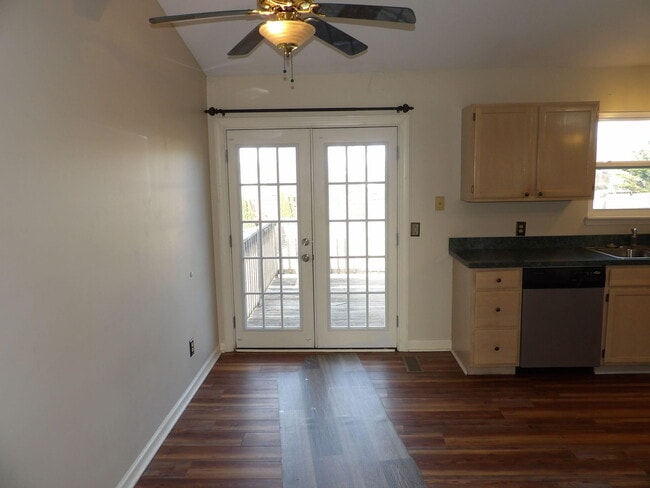 Building Photo - 107 Shannon Ln