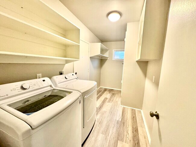 Building Photo - 2514 47th St