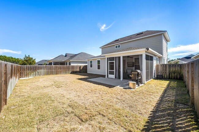 Building Photo - 71 Windrow Way