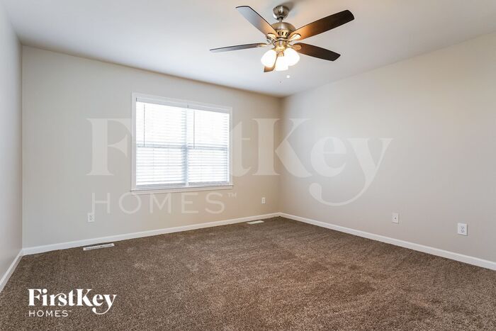 Building Photo - 5952 Bluestem Cir