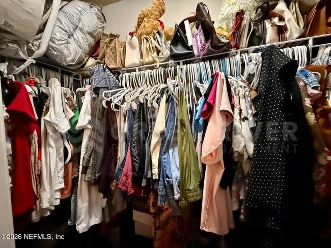 Building Photo - 7541 Allspice Cir N